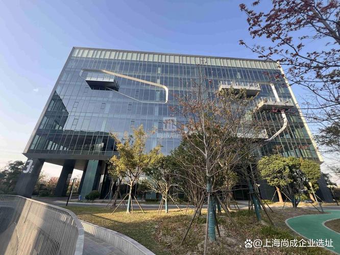 2.服务体验的"定制师":金融服务的同质化正在被个性化所取代